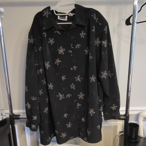 Maggie Barnes Blouse Long Sleeve Button Up Top Black Floral Plus Size 3X - Picture 3 of 13